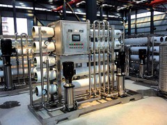 沈陽(yáng)小型工業(yè)反滲透純凈水設(shè)備運(yùn)行中 (140播放)