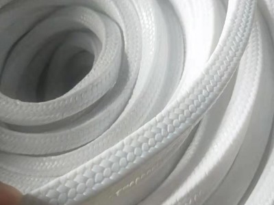 河北含油白四氟盤根價(jià)格廠家批發(fā)