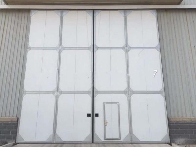 工業(yè)門，工業(yè)保溫門，平開門，工業(yè)門廠家，工業(yè)