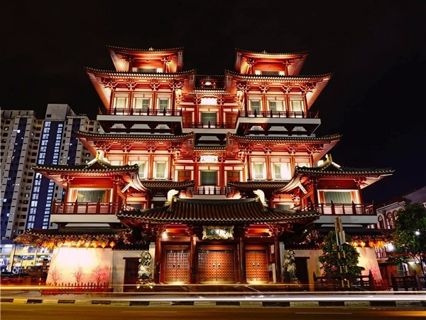 景觀照明設(shè)計(jì)應(yīng)該注意哪些方面的問題呢？