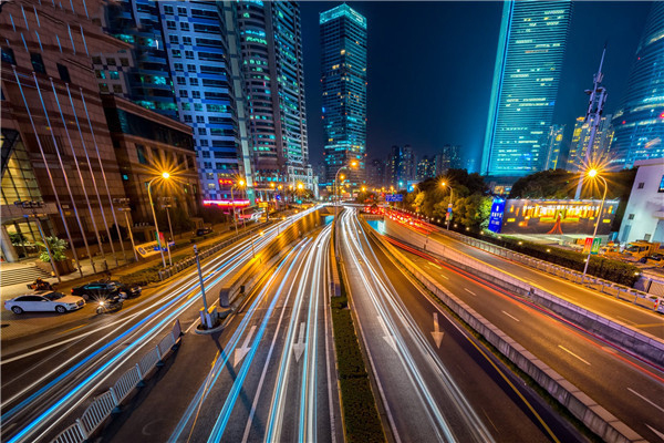 道路照明工程要遵循哪些照明設(shè)計(jì)原則？